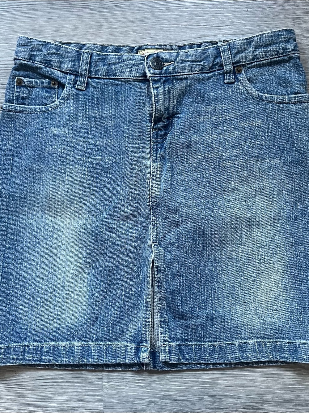 Y2K Steve & Barry’s Blue Denim Knee-Length Slit Skirt